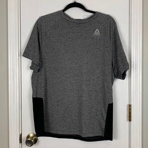 Reebok Heather grey and black short sleeved tee shirt size medium. 100% poly